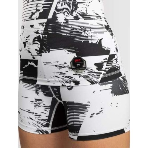 Damska koszulka rashguard UFC Zenith by Venum Fight Week Performance z krótkim rękawem, biała