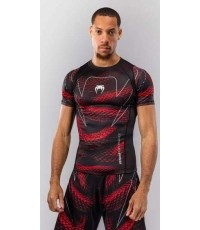 Koszulka Venum Matupa rashguard z krótkim rękawem, czarno-czerwono-srebrna