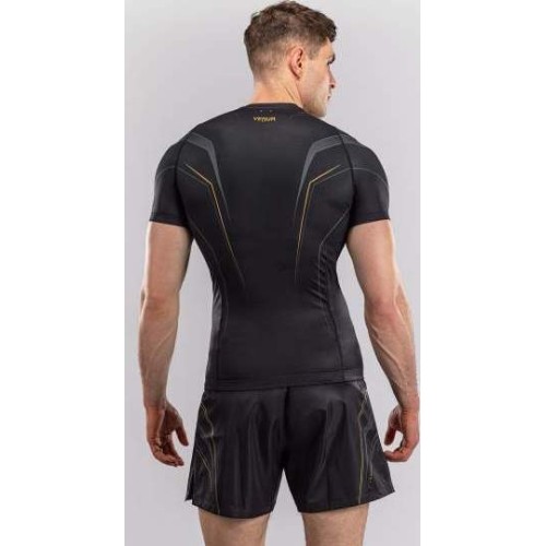 Rashguard z krótkim rękawem Venum Streamline – czarny/złoty