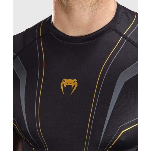 Rashguard z krótkim rękawem Venum Streamline – czarny/złoty