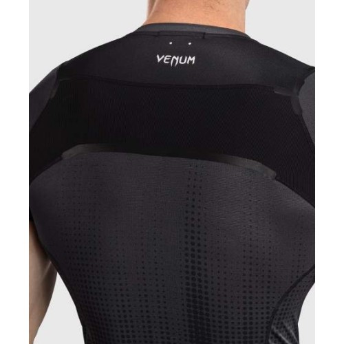 Rashguard z krótkim rękawem Venum Stealth, czarno-biały