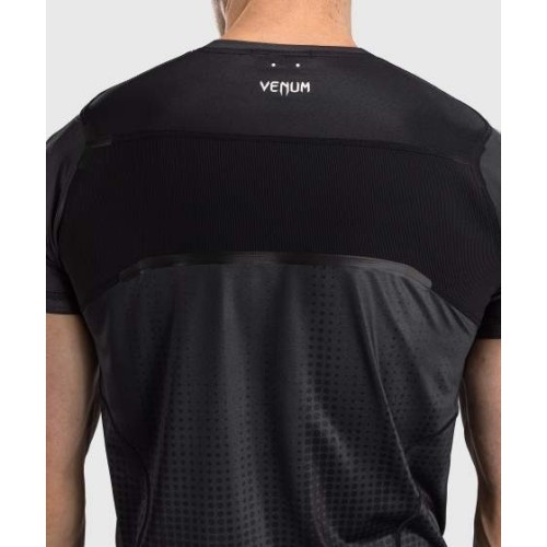 Koszulka Venum Stealth Dry-Tech, czarno-biała