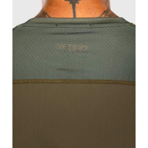 Koszulka Venum Stealth Dry-Tech – khaki/ciemnozielony