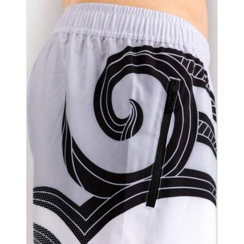 Spodenki treningowe Venum x Mike Tyson Tiger – Optical White/Deep Black
