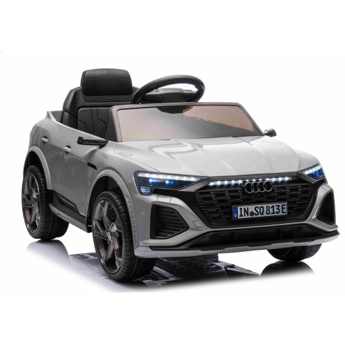 Pojazd elektryczny Audi SQ8, szary