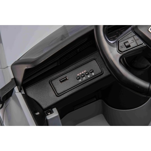 Pojazd elektryczny Audi SQ8, szary