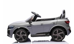 Pojazd elektryczny Audi SQ8, szary