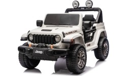 Jeep Wrangler Rubicon LIFT White Vehicle