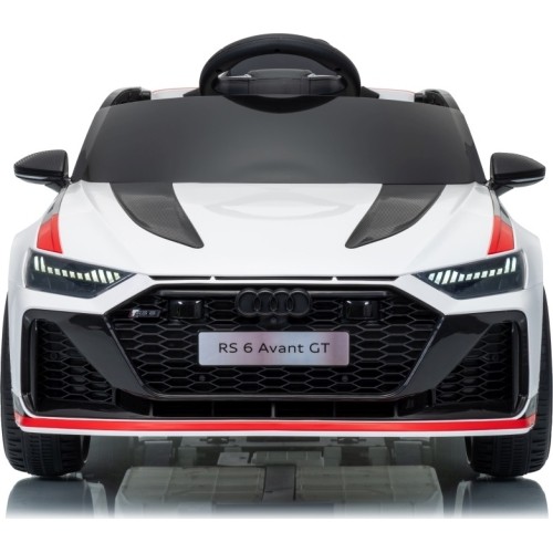 Vehicle Audi RS6 Avant GT White
