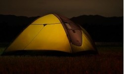 Zielono-szary namiot kempingowy NC6006 Discovery Nils Camp