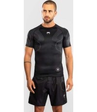 Koszulka rashguard Venum Nexus z krótkim rękawem - czarno-srebrna