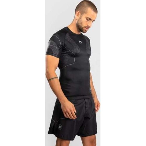 Koszulka rashguard Venum Nexus z krótkim rękawem - czarno-srebrna