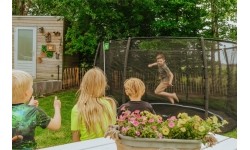 Trampolina gruntowa EXIT Dynamic ø366 cm z siatką ochronną – czarna