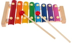 Drewniany zestaw instrumentów muzycznych