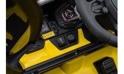 Pojazd elektryczny Lamborghini Revuelto XL, żółty
