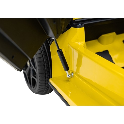 Pojazd elektryczny Lamborghini Revuelto XL, żółty