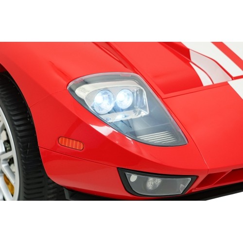 Pojazd elektryczny Ford GT, czerwony