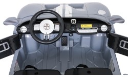 Pojazd elektryczny Ford GT, szary