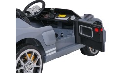 Pojazd elektryczny Ford GT, szary