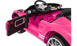 Pojazd elektryczny Ford GT, różowy