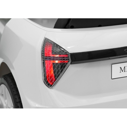 Pojazd elektryczny Mini Cooper, biały