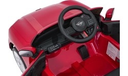Pojazd elektryczny Mini Cooper, czerwony