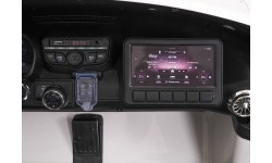 Pojazd elektryczny Mercedes Benz GT63 AMG biały