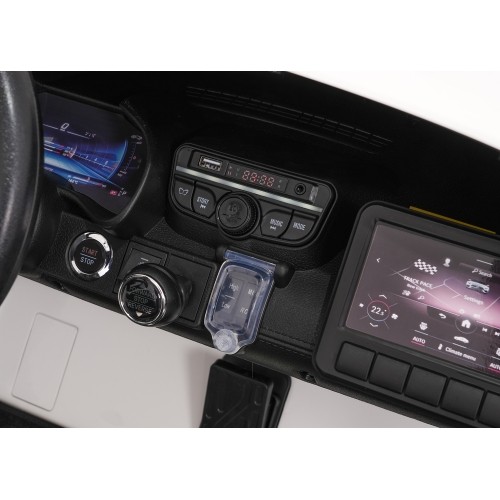 Pojazd elektryczny Mercedes Benz GT63 AMG biały