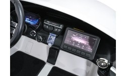 Pojazd elektryczny Mercedes Benz GT63 AMG biały