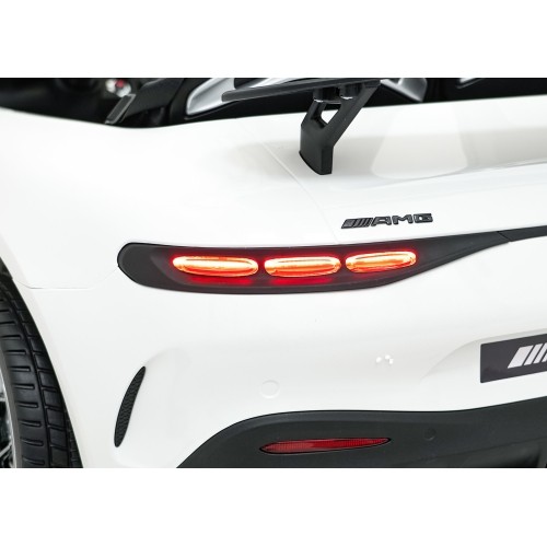 Pojazd elektryczny Mercedes Benz GT63 AMG biały