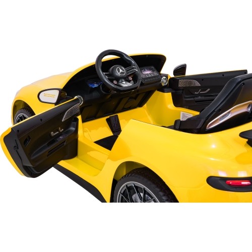 Pojazd elektryczny Mercedes Benz GT63 AMG, żółty