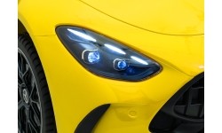 Pojazd elektryczny Mercedes Benz GT63 AMG, żółty