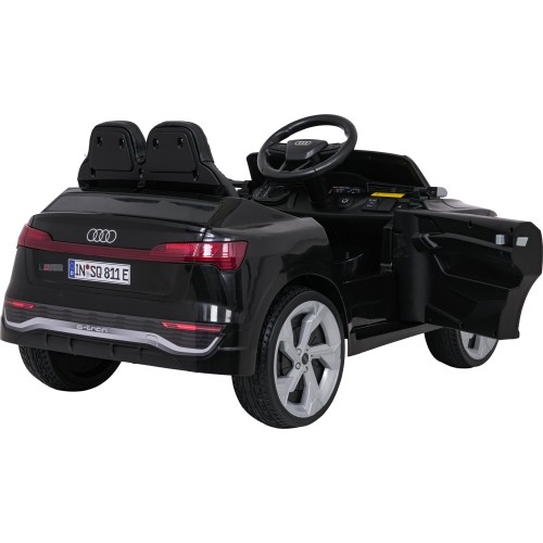 Pojazd elektryczny Audi SQ8, czarny