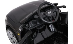 Pojazd elektryczny Audi SQ8, czarny