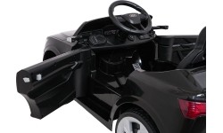 Pojazd elektryczny Audi SQ8, czarny