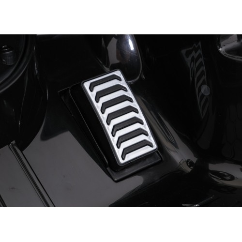 Pojazd elektryczny Audi SQ8, czarny