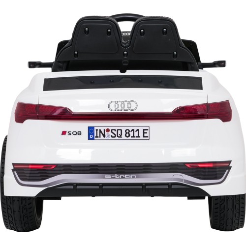 Pojazd elektryczny dla dzieci Audi SQ8, biały