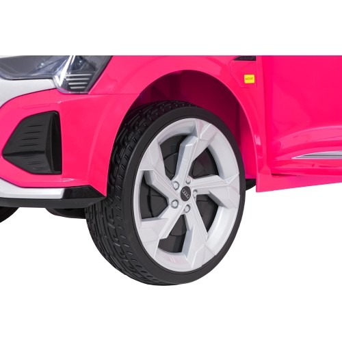 Pojazd elektryczny dla dzieci Audi SQ8, różowy