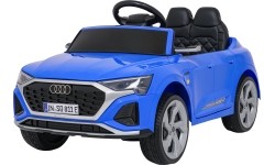 Pojazd elektryczny Audi SQ8, niebieski