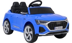 Pojazd elektryczny Audi SQ8, niebieski