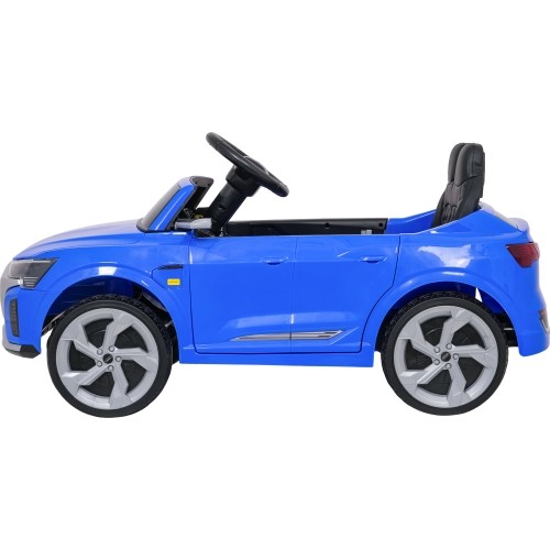 Pojazd elektryczny Audi SQ8, niebieski