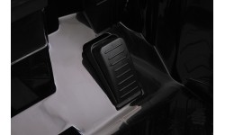 Samochód elektryczny dla dzieci Land Rover Defender, czarny