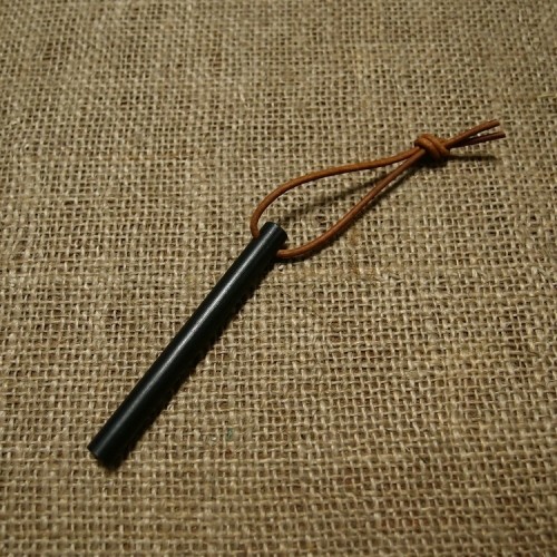 Krzesiwo magnezowe JuBö Buschcraft Firesteel