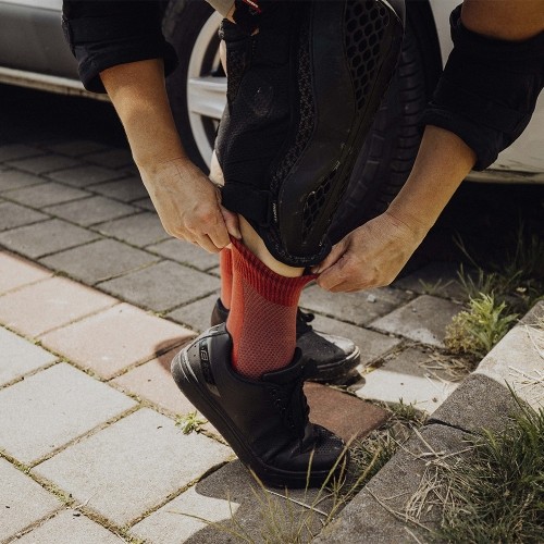 Skarpety FORCE Edge, rozmiar S-M (36-41) (czerwono-niebieskie)