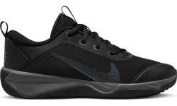 Buty młodzieżowe Nike Omni Multi-Court czarne DM9027 001