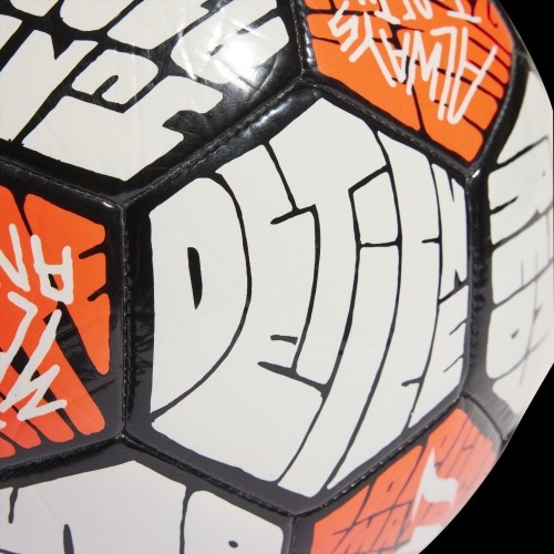 Piłka nożna Adidas Messi Club, pomarańczowo-biała HE3814