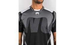 Koszulka Venum Adrenaline Dry Tech - czarny/srebrnoszary
