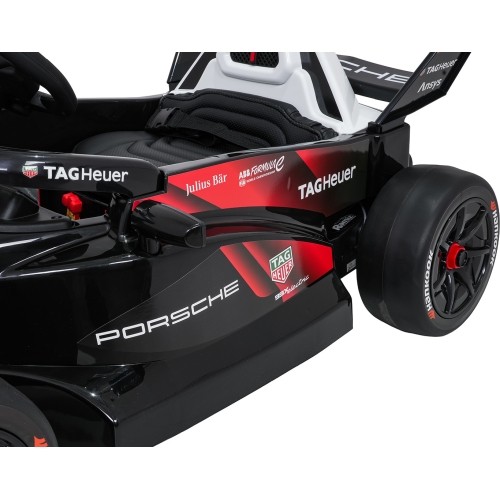 Pojazd elektryczny Porsche Formula E, czerwony