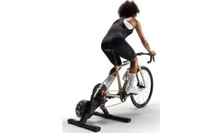 Treniruoklis Wahoo KICKR Core 2 + Zwift Cog/Click