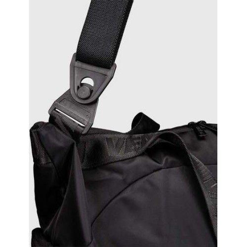 Venum Essential Sports Bags - Black